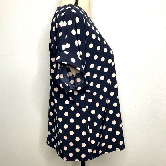 Polka Dot Shortsleeved Blouse - Picture 3 of 10